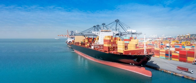 一般外贸企业是如何使用OA软件提升效率与