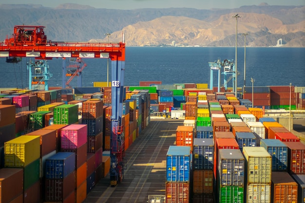 如何利用广交会开展跨境电商业务？